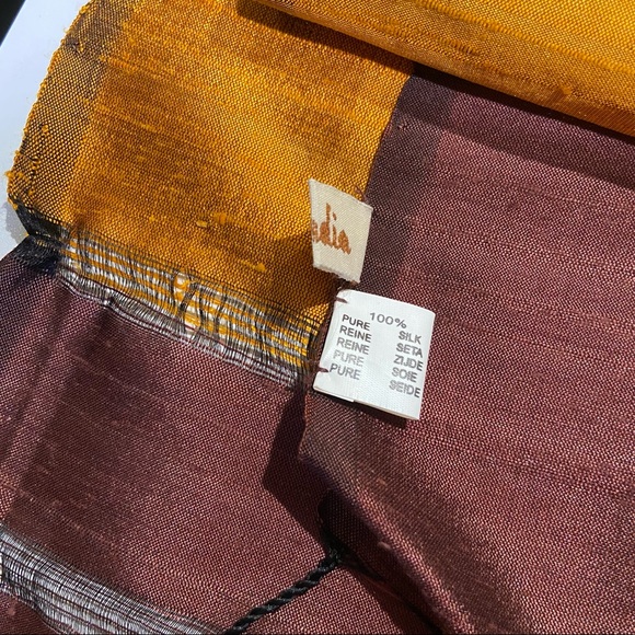 Vintage Silk Wrap - Picture 3 of 4